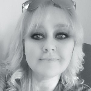 Meet your Posher, Kelli